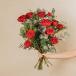 RAMO DE DOCE ROSAS