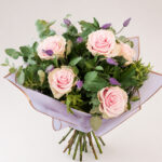 RAMO DE SEIS ROSAS